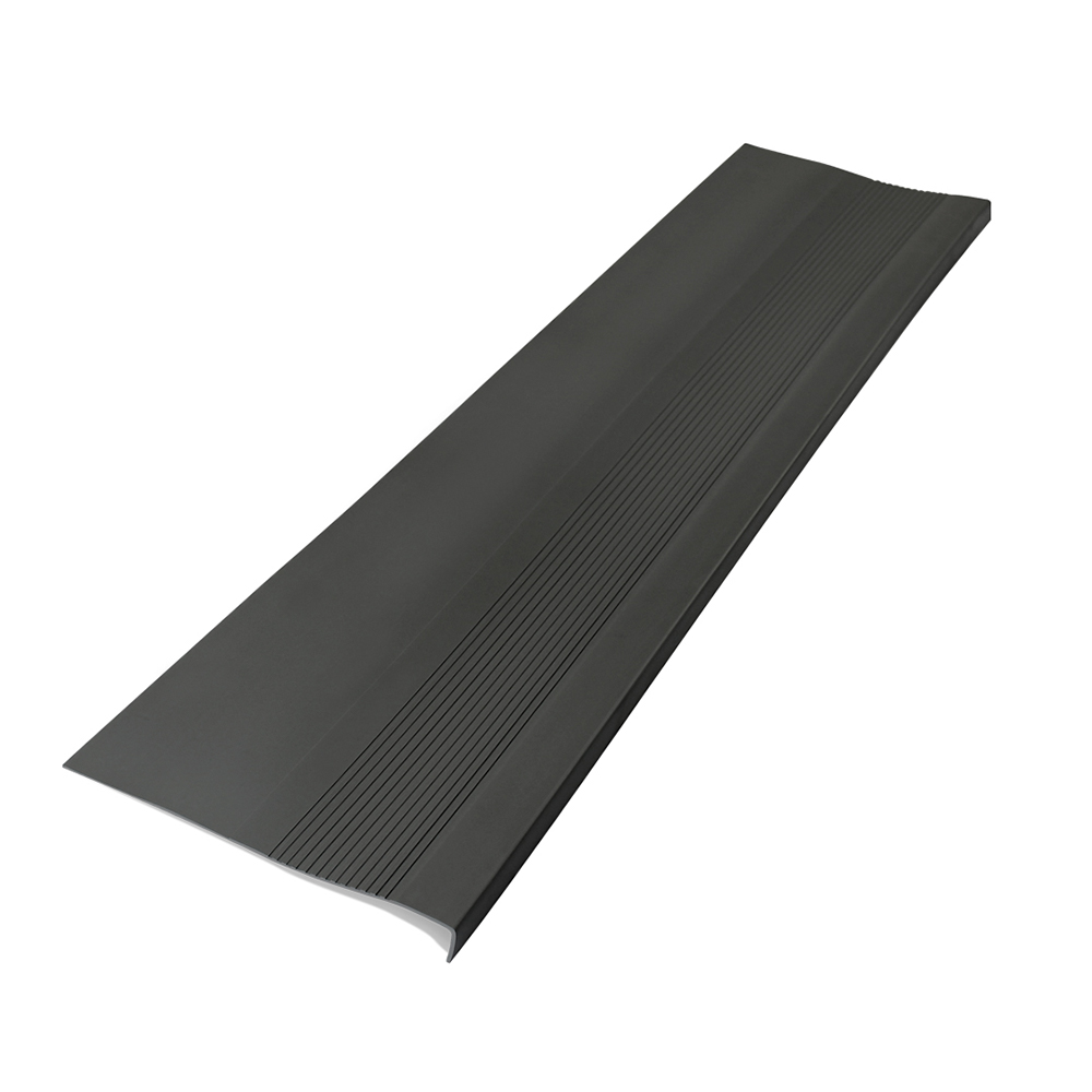 Grada estriada 121x32cmx4mm - Negro
