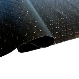 Piso de goma antideslizante en rollo Tipo estoperol 3mmx1x20mts color negro