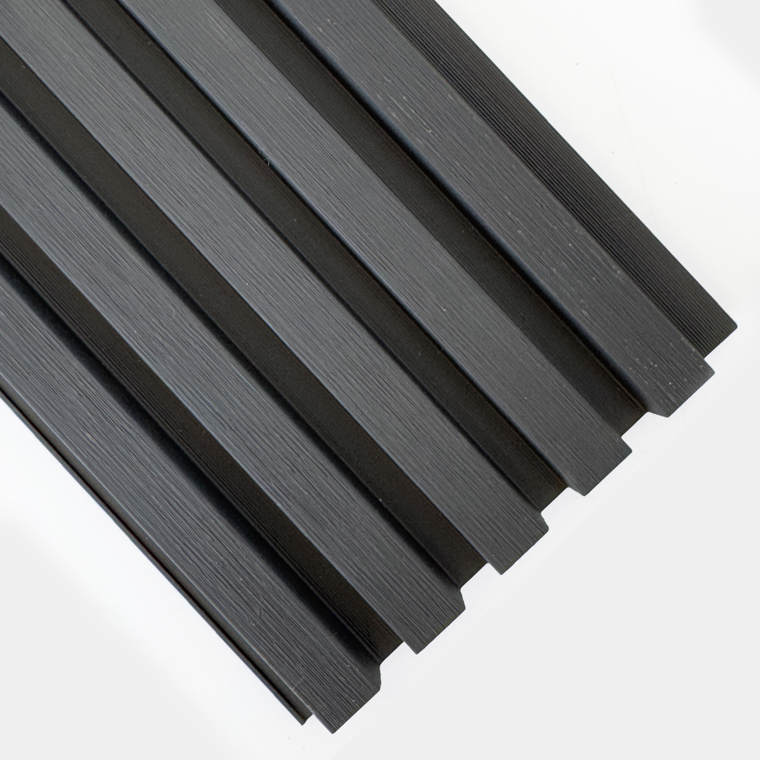 Tabla Wallpanel WPC 2,4mts 21,9x2,6cm 5 estrías Color gris antracita
